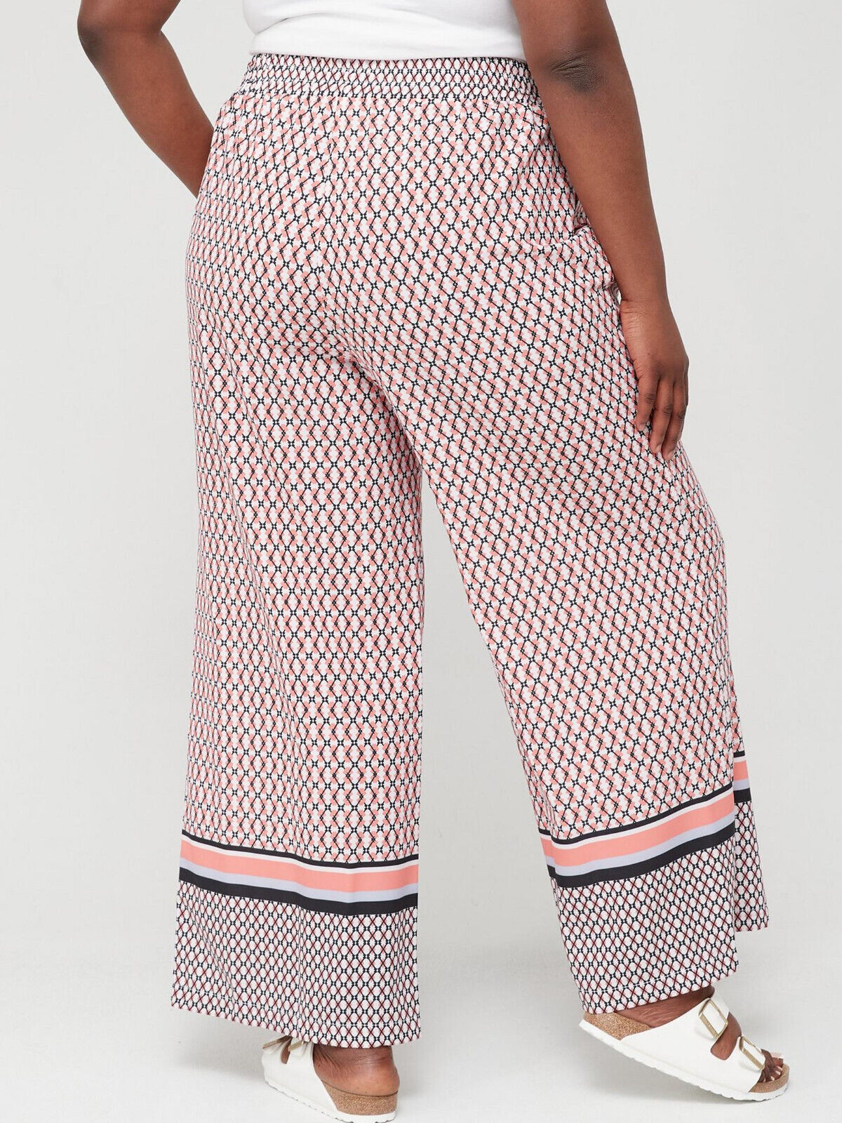 Wide Leg Scarf Print Trousers - Coral. UK 18. ****V157