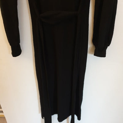 Collared Snit Dress Black Uk12****Ref V358