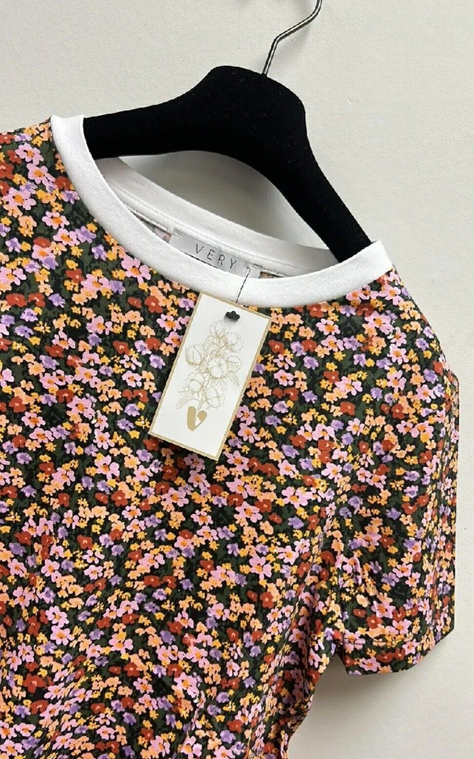 Ditsy Print Floral Tshirt Uk14****Ref V555