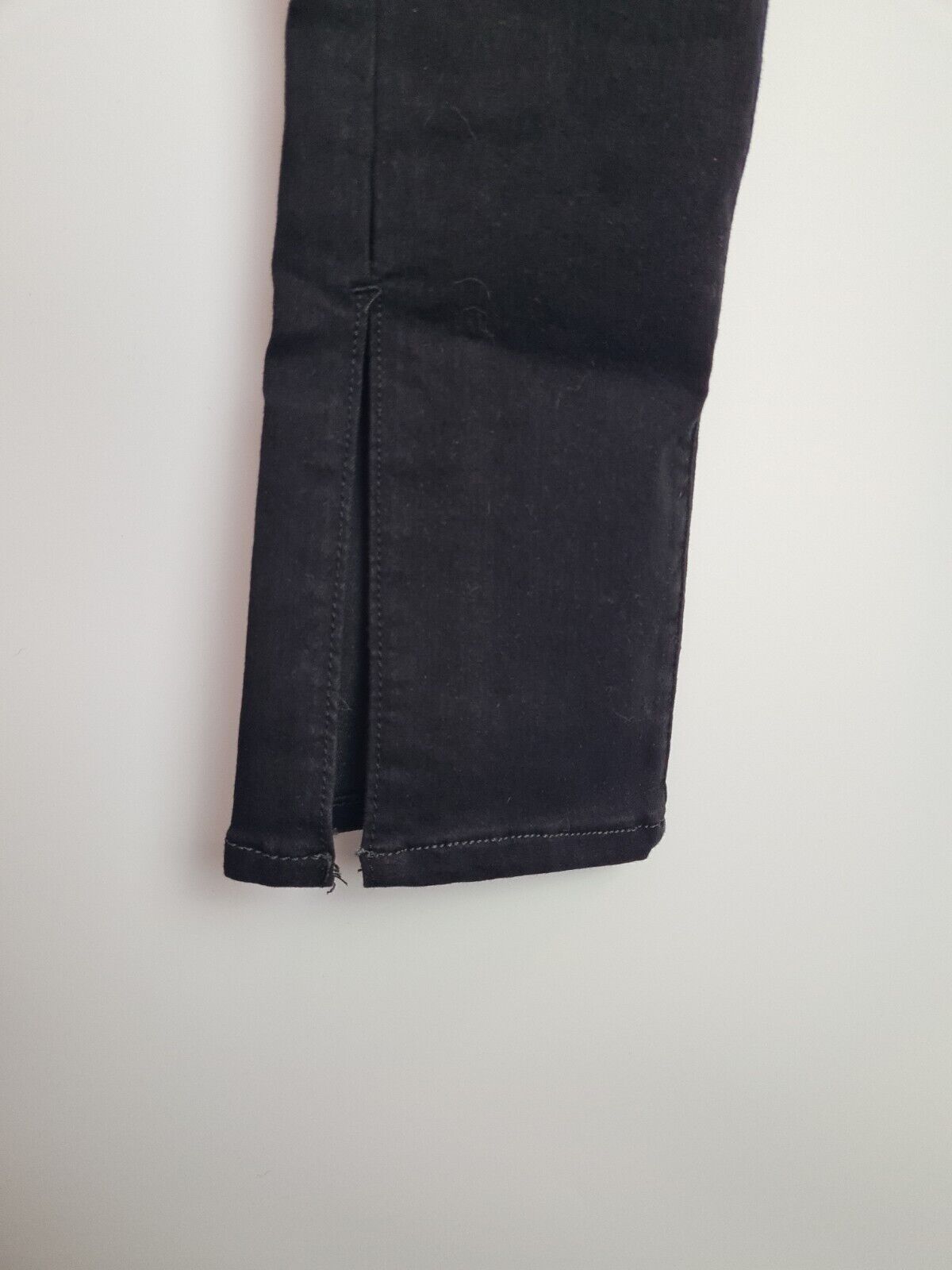 We The Free Riley Slit Skinny Black Jeans Size 26 **** V225