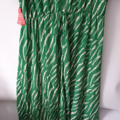 AX Paris Curve Apple Green Printed Wrap Midi Dress Size 26****Ref V326