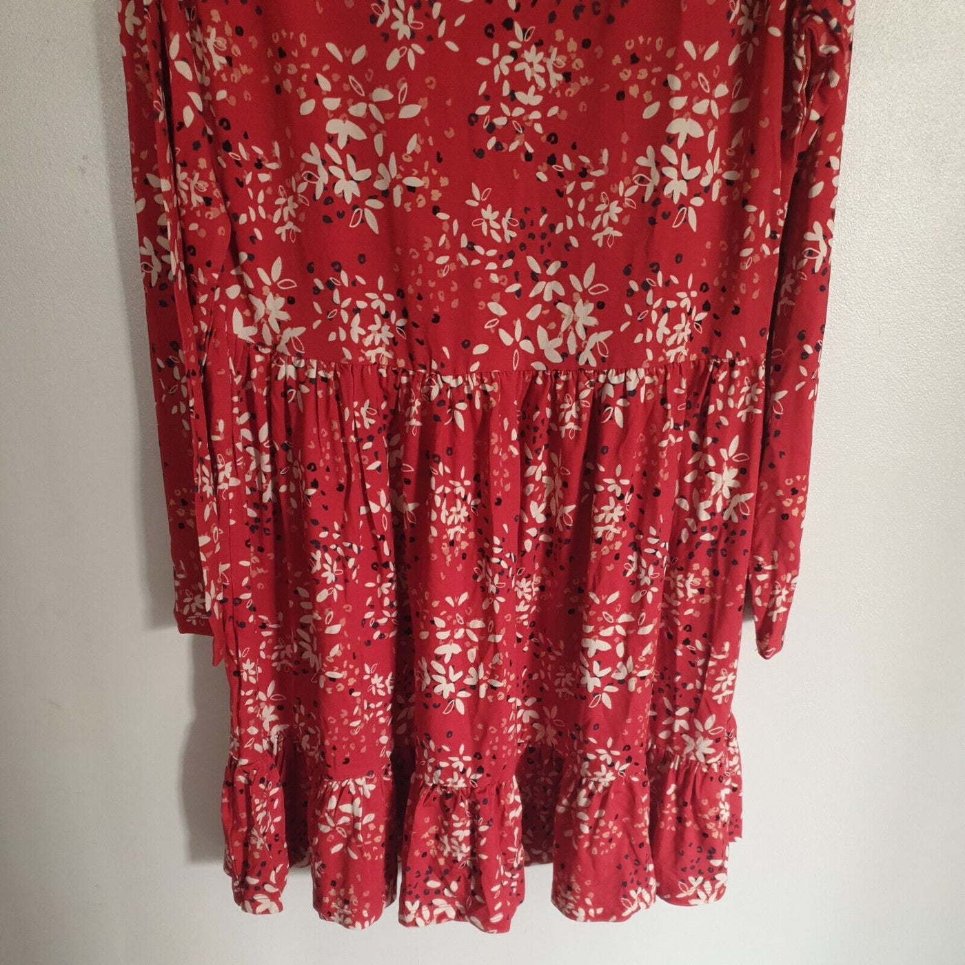 Red Floral Print Dress Long Sleeve UK 14 **** V544