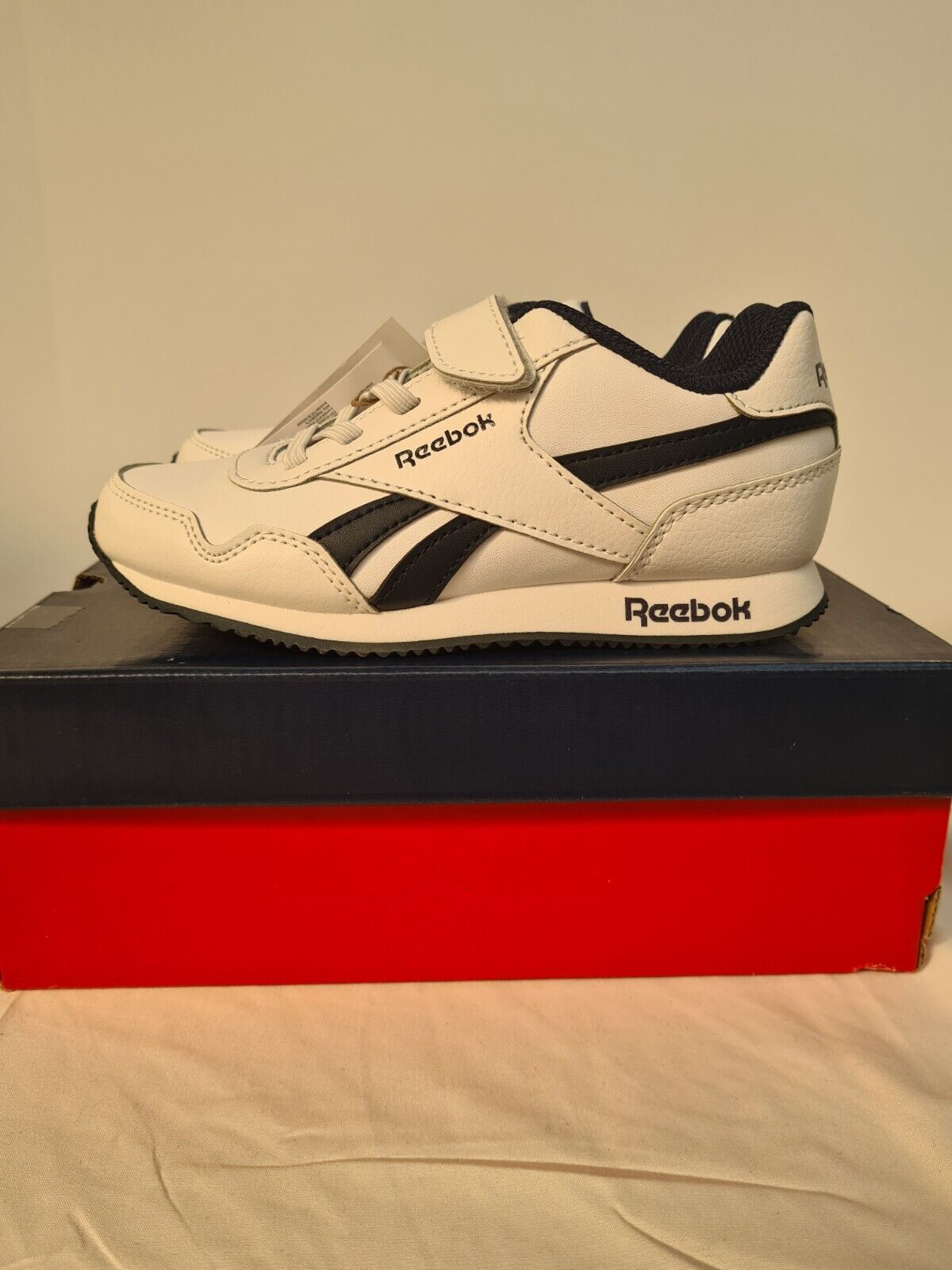 Reebok Royal Classic Jog 3.0 1V Kids Trainers Size UK 11.5 **** VS1