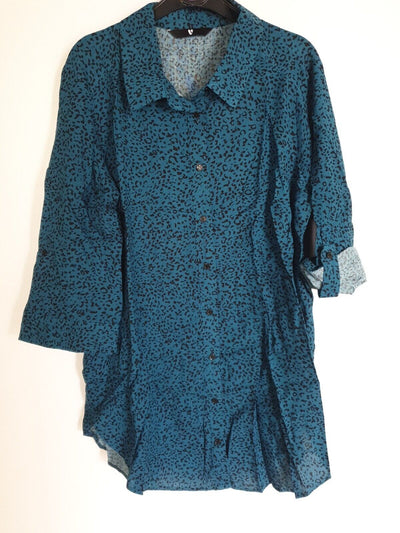 Womens Teal Animal Printed Shirt UK 18 ****Ref V375