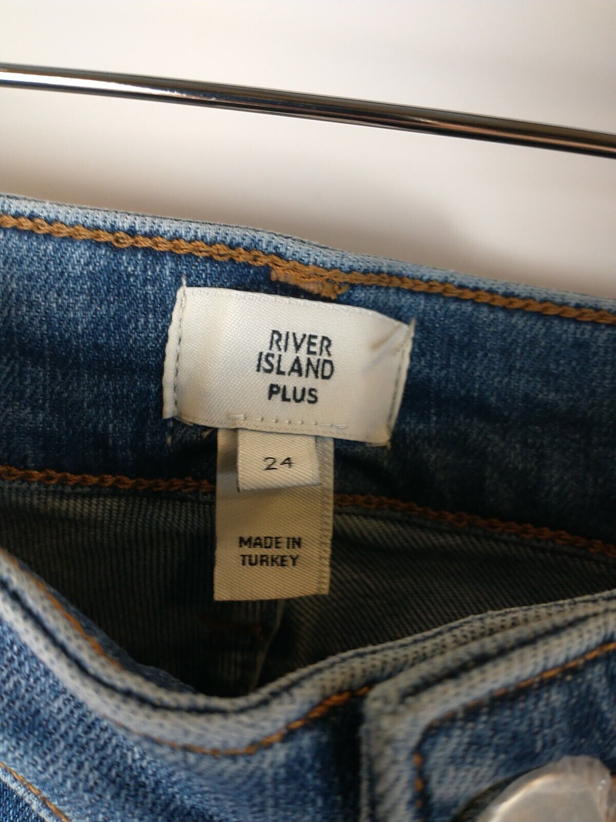 River Island Women's Jeans. UK 24 **** Ref V30