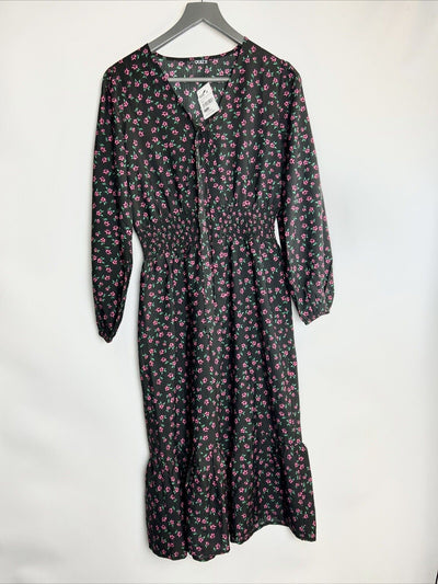 Quiz Black Ditsy Floral Dress. UK 8 **** V267