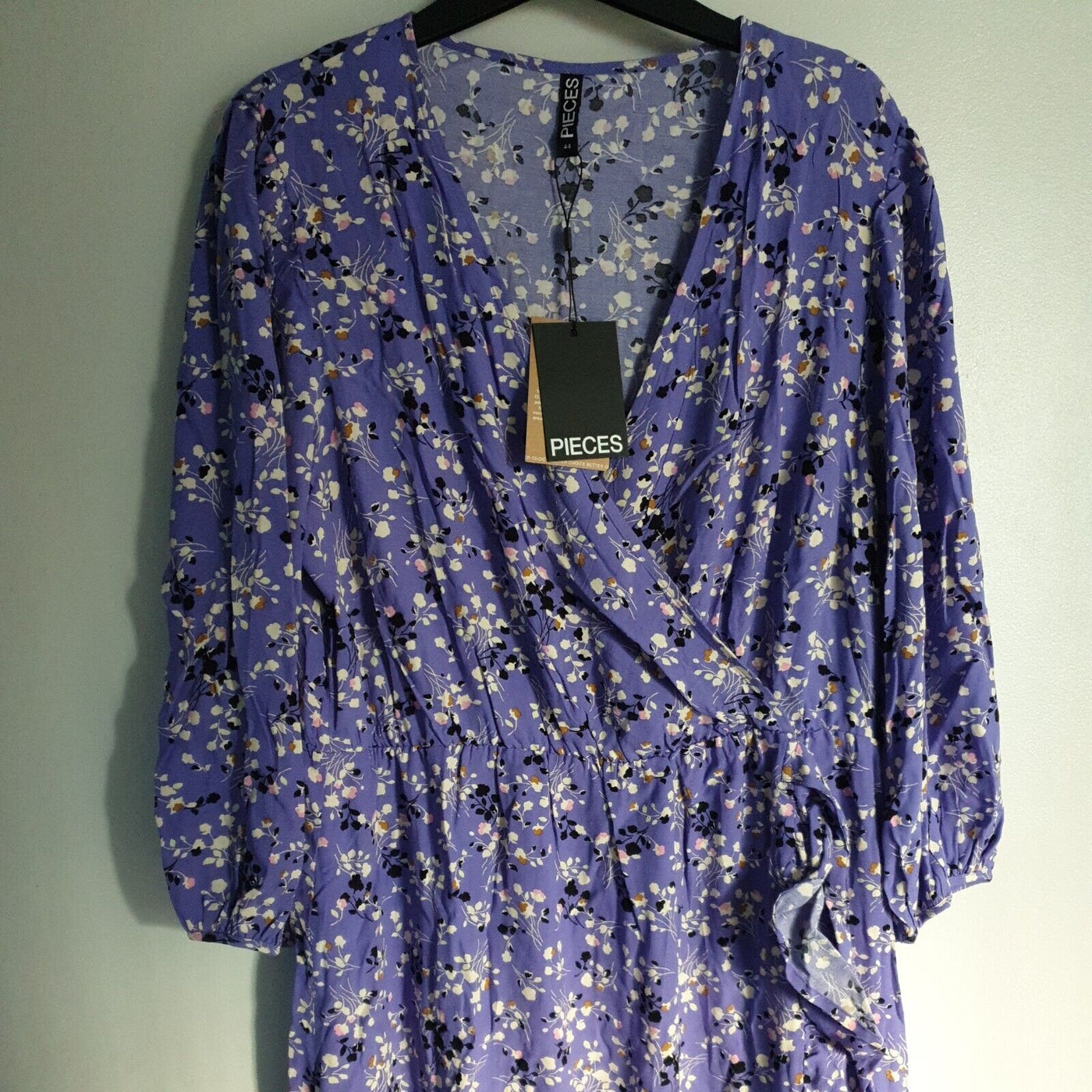 Pieces Curve Midi Wrap Dress Purple Size 44 UK Size 16****Ref V393