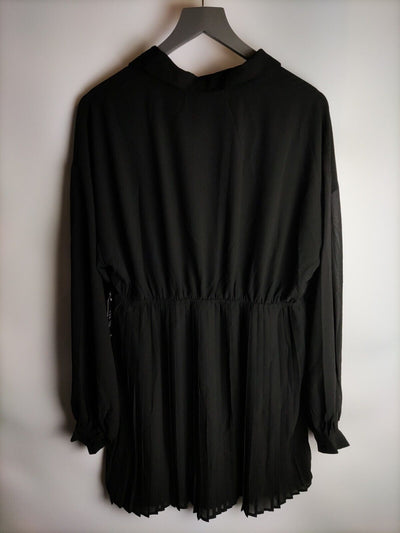Nakd Pleated Mini Dress. Black. UK 16. ****V28