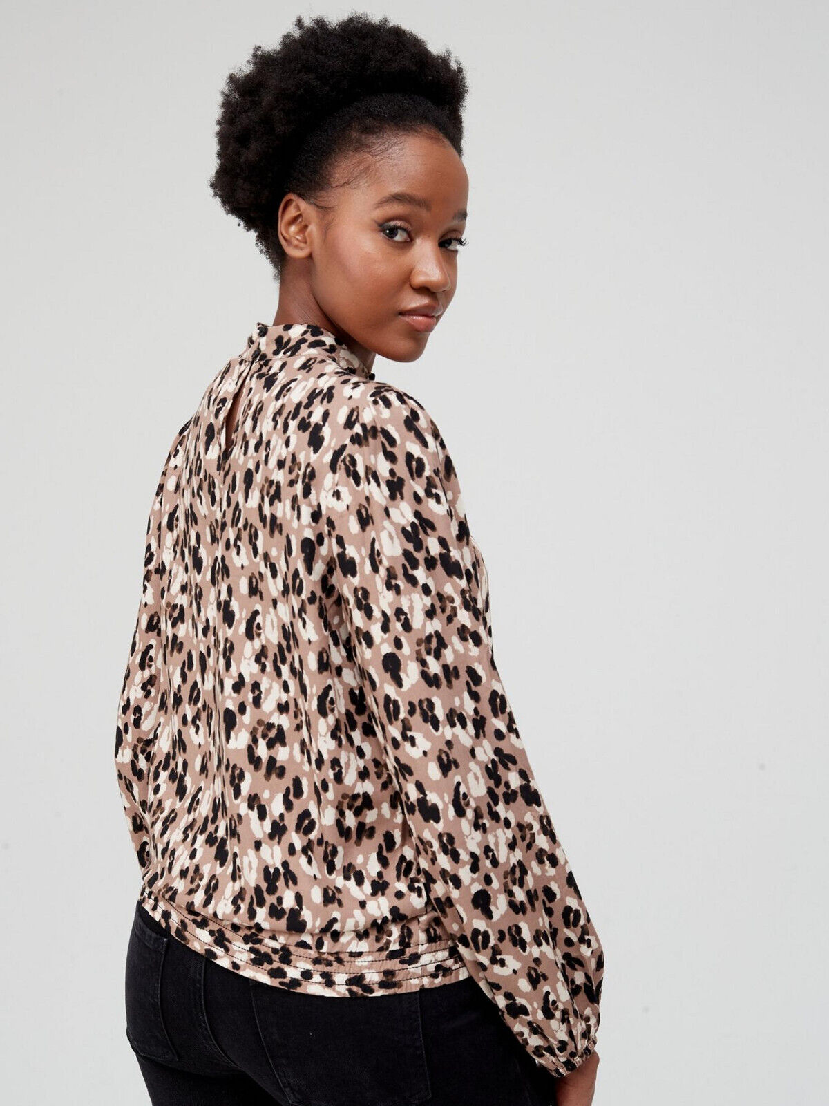 Bubble Hem Shell Blouse - Animal Print. UK 12. V390