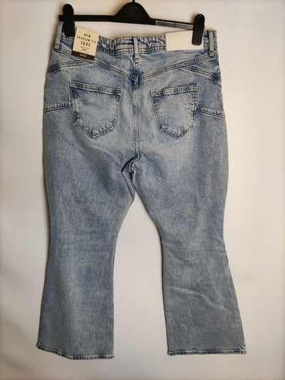 River Island Petite New Fashion Fit Jeans. UK 16. ****V200