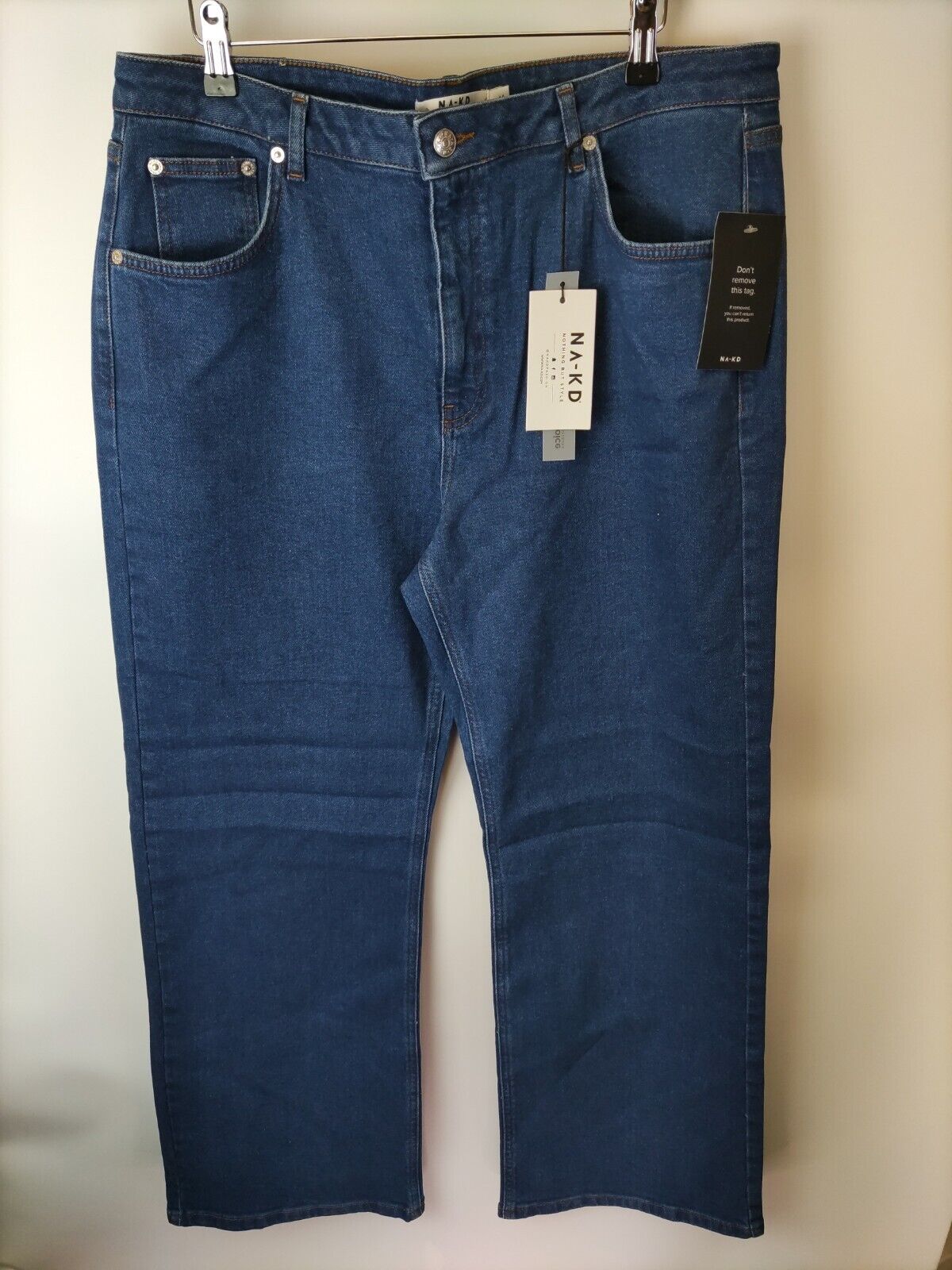 NA-KD Straight Leg High Waist Jeans. Mid Blue. UK 16. ****V86