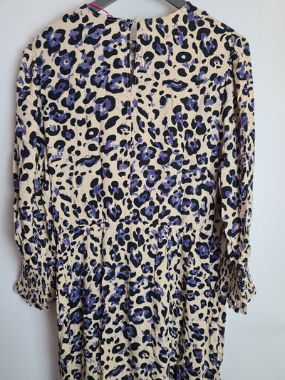 Animal Print Tie Waist Midi Dress- Long Sleeve. Size 8 **** V270