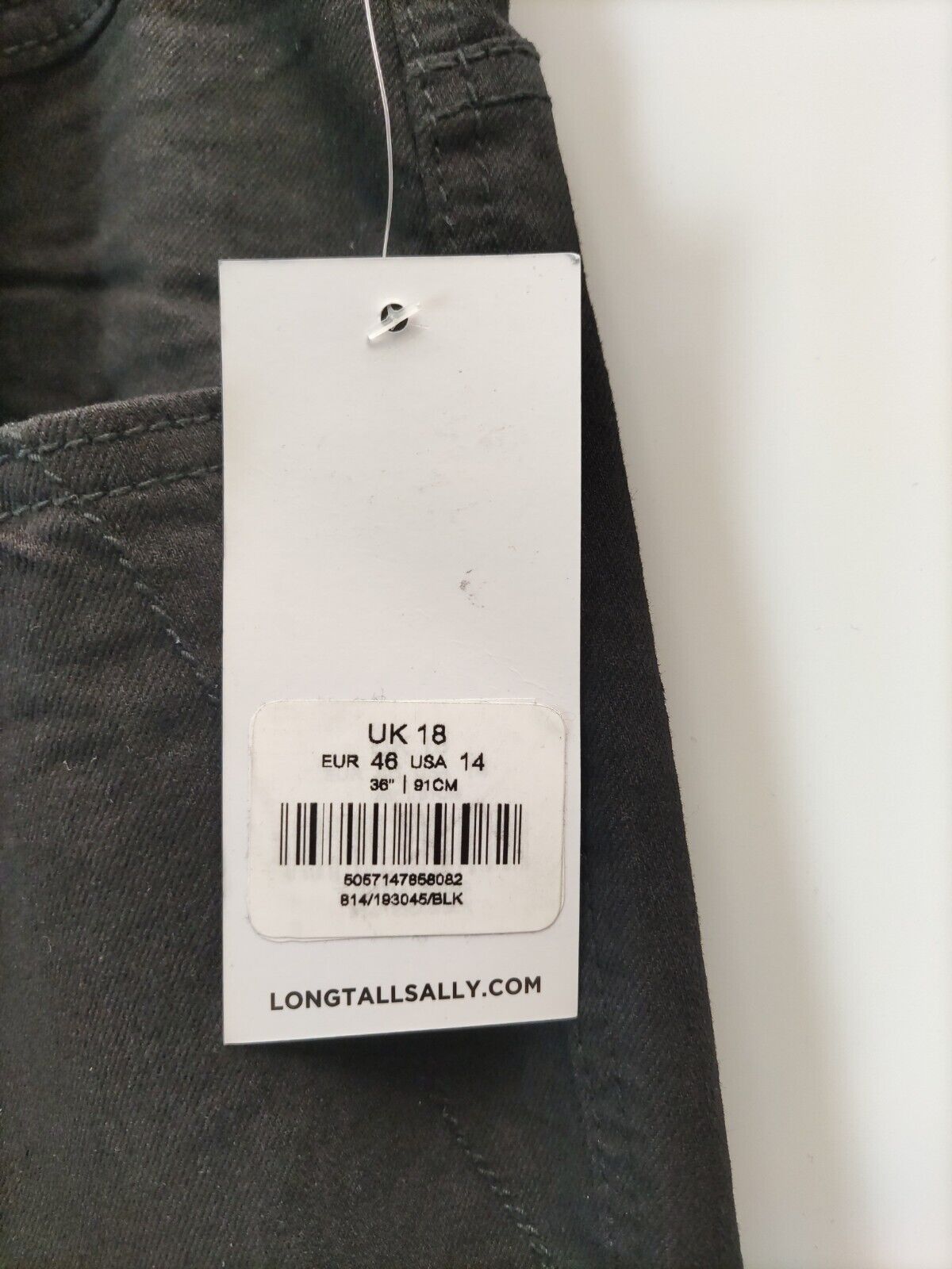 Long Tall Sally Straight Legged Jeans. Black. UK 10. ****V494