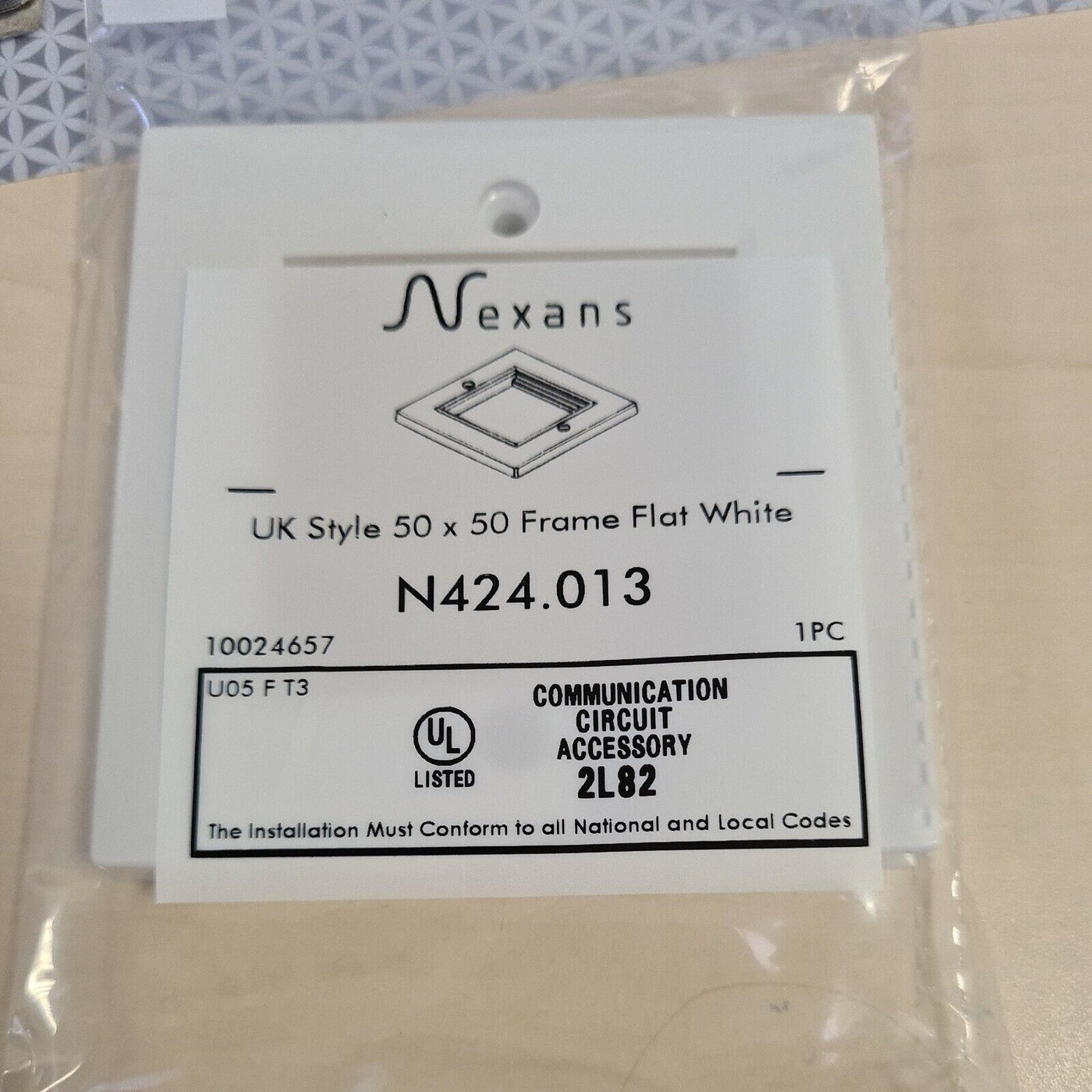 Nexans UK Style 50 X 50 Frame Flat White Box Of 30 Ref Y