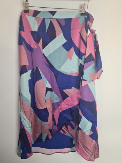 Chi Chi London Graphic Print Wrap Detail Midi Skirt Size 12 **** V36