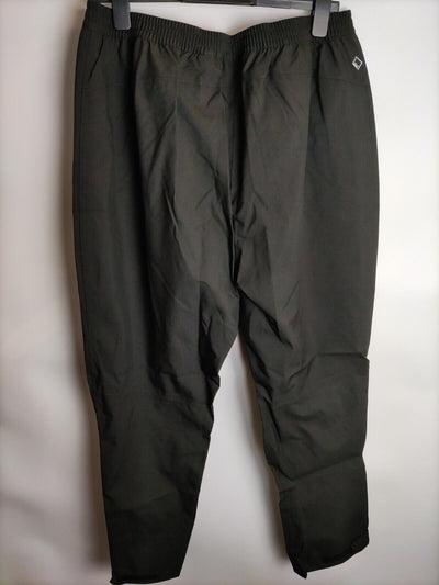 Regatta Women's Highton Waterproof Overtrousers | Black. UK XL W38. ****V16