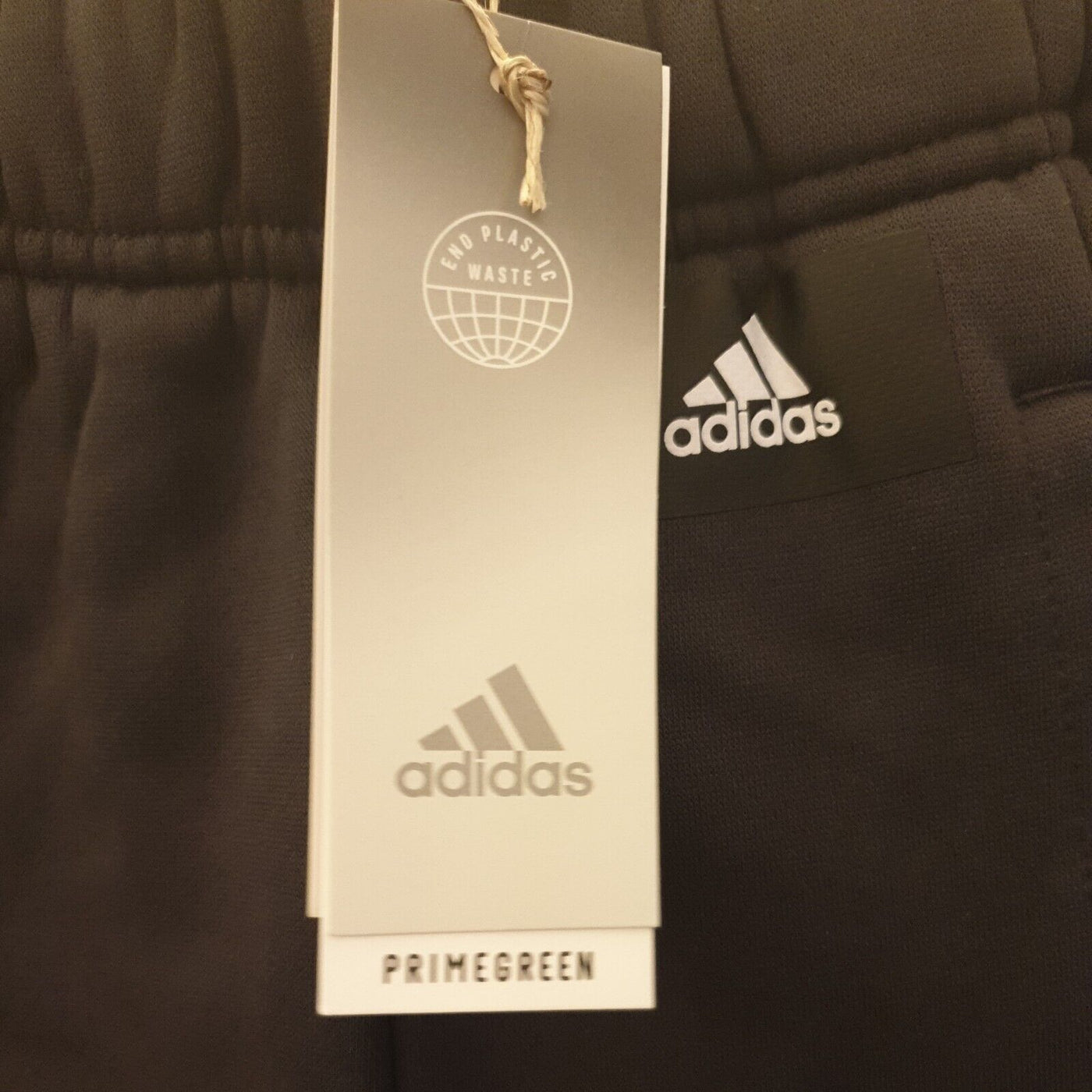 Adidas Boys Carbon Grey/orange Joggers Uk 3-4yrs****Ref V14