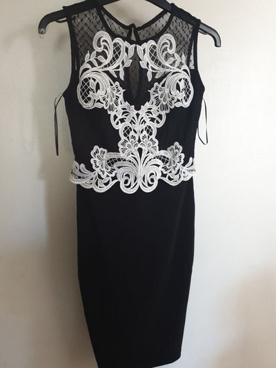 lipsy dress 10 Black With Lace Trim Uk10 Ref MW2