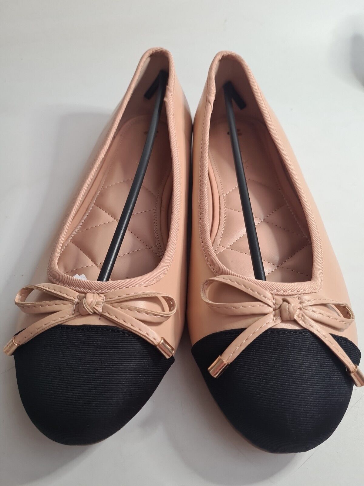 Womens Toe Cap Ballerina Shoes Size 5 **** VS2