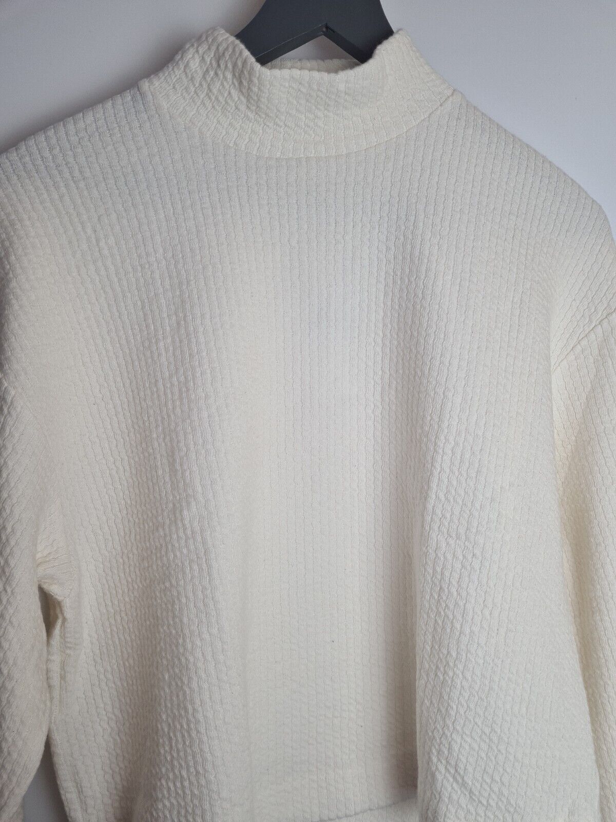 Mango White Turtleneck Jumper Size XSmall **** V229