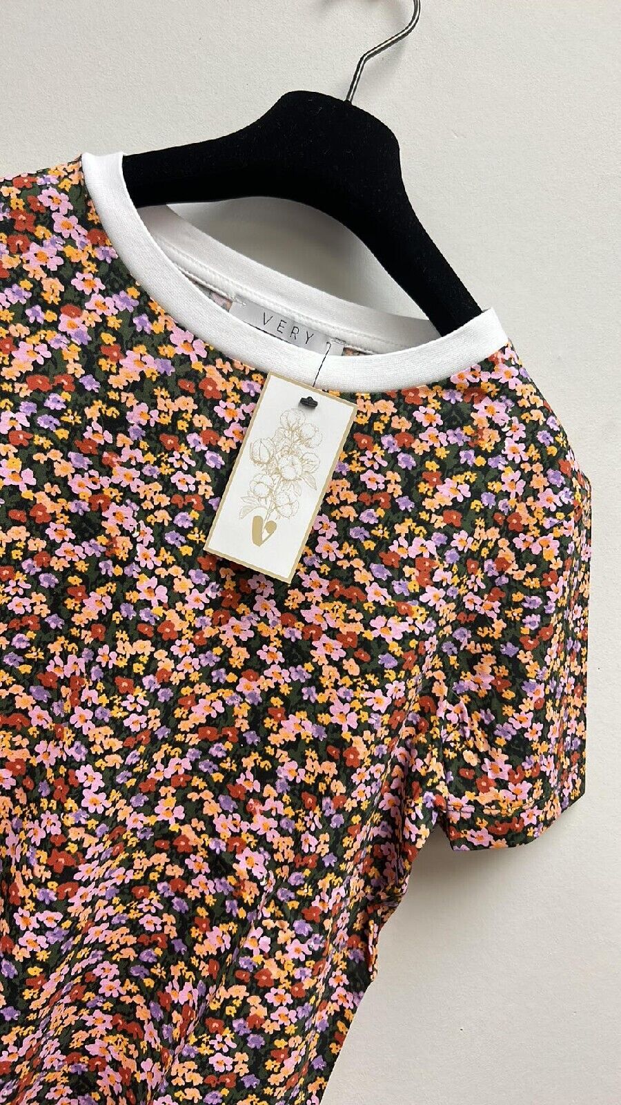 Daisy Floral Print Womens T-Shirt Size 10 **** V405