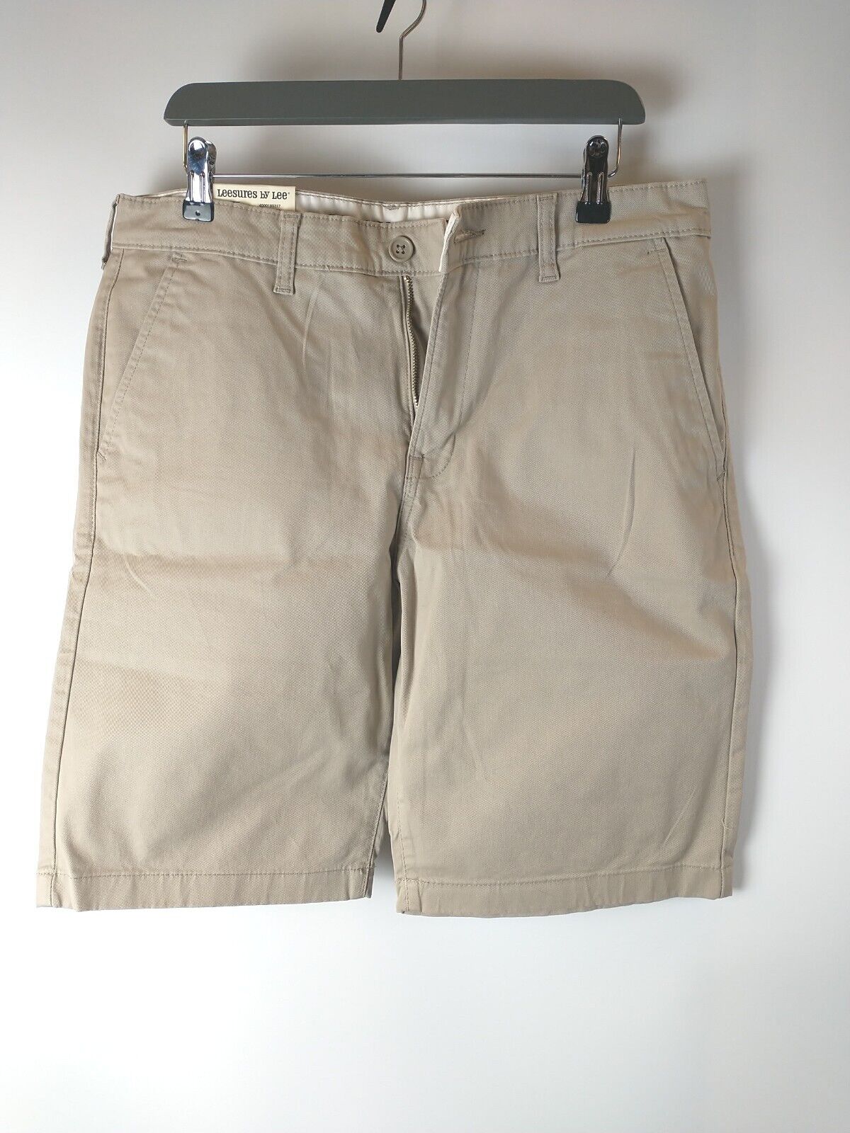 Leesure By Lee.Men's Regular Beige Shorts  UK 32 Waist **** Ref V29