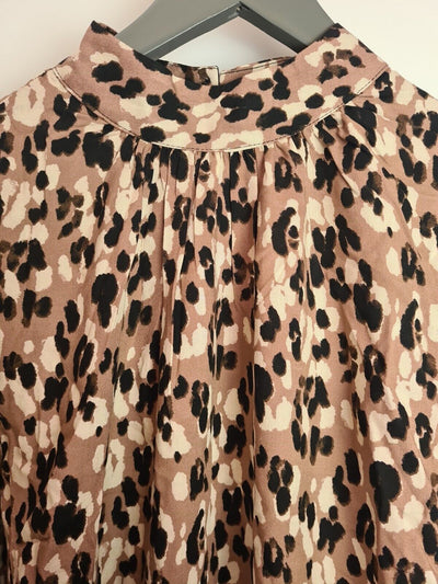 Womens Leopard Long Sleeve T-Shirt Size 12 **** V349