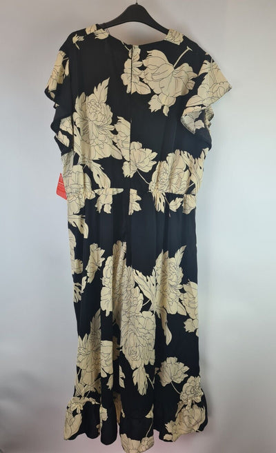 Ax Paris Curve Mono Floral Wrap Midi Dress Size 24.