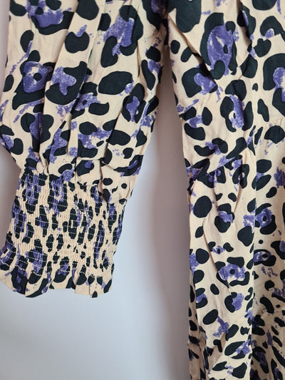 Animal Print Tie Waist Midi Dress- Long Sleeve Size 8 **** V409