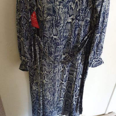 AX Paris Curve Mono Animal Shirt Dress Size 18 ****Ref V311