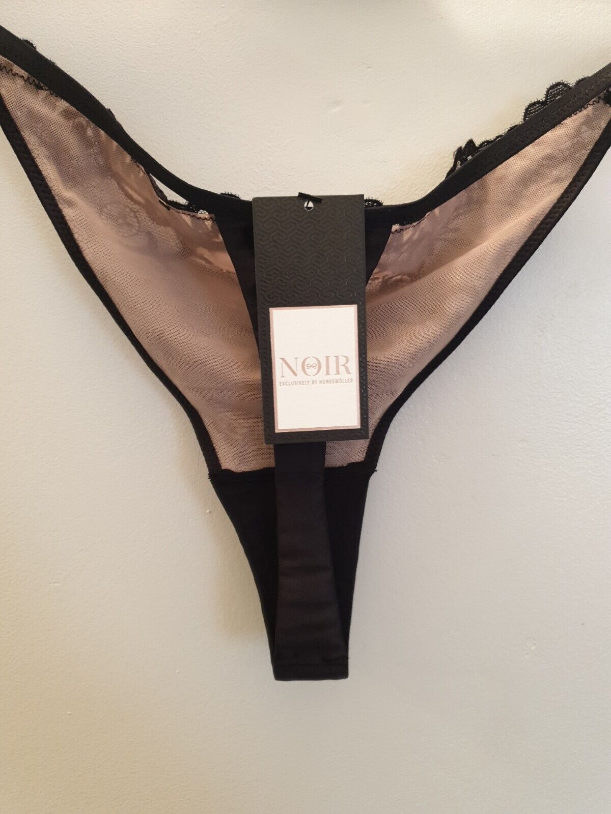 Hunkemoller Helena String Black UkXL****Ref V363