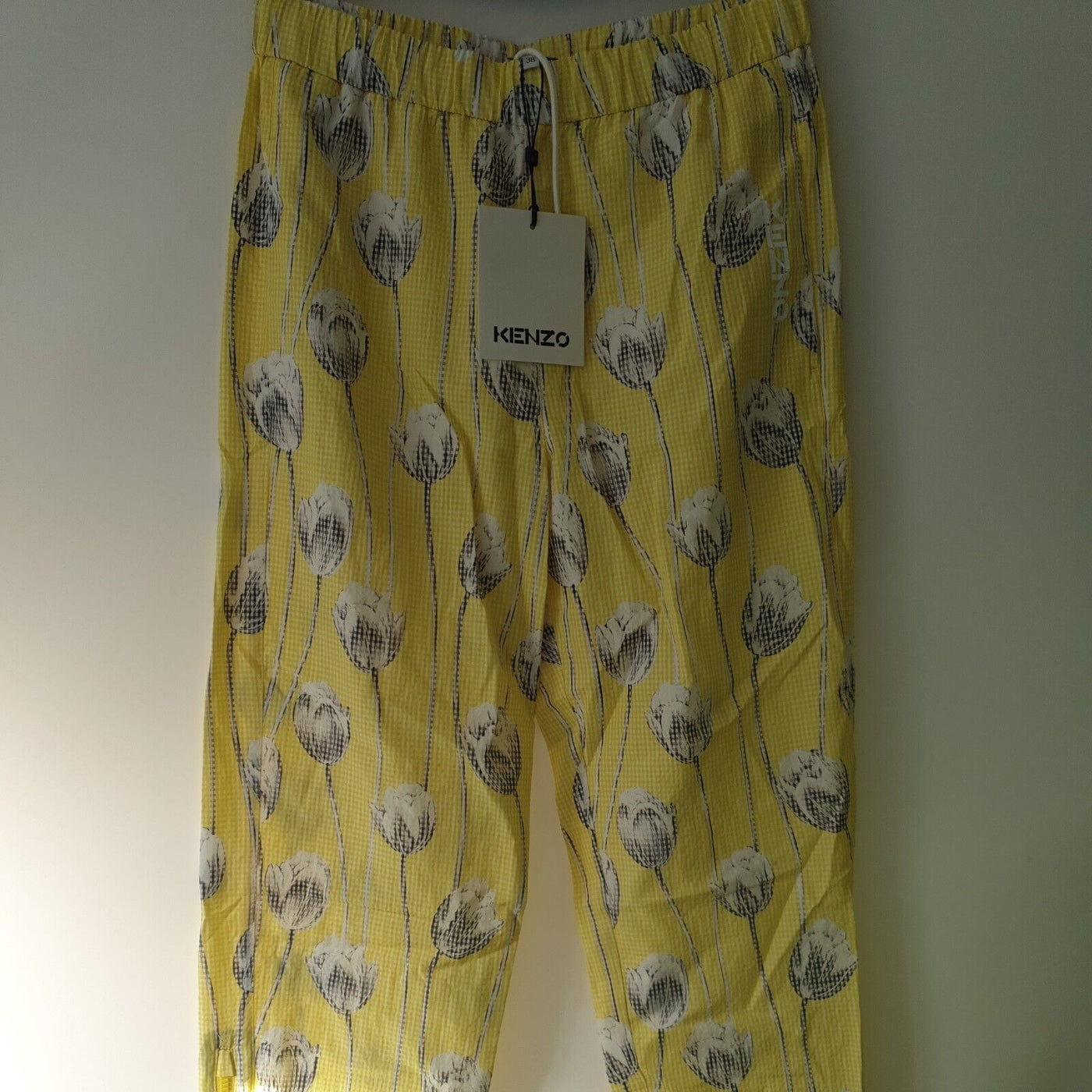 Kenzo Printed Jogpant Yellow Size 38****Ref V26