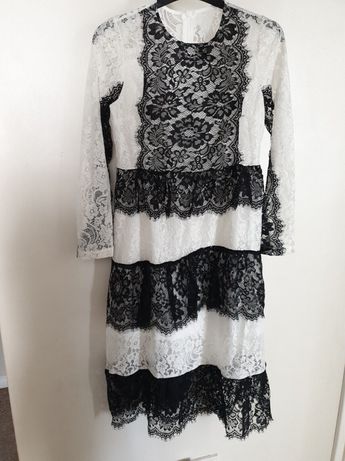 Kaimilan White & Black Mesh Dress Size XL Ref Mw8