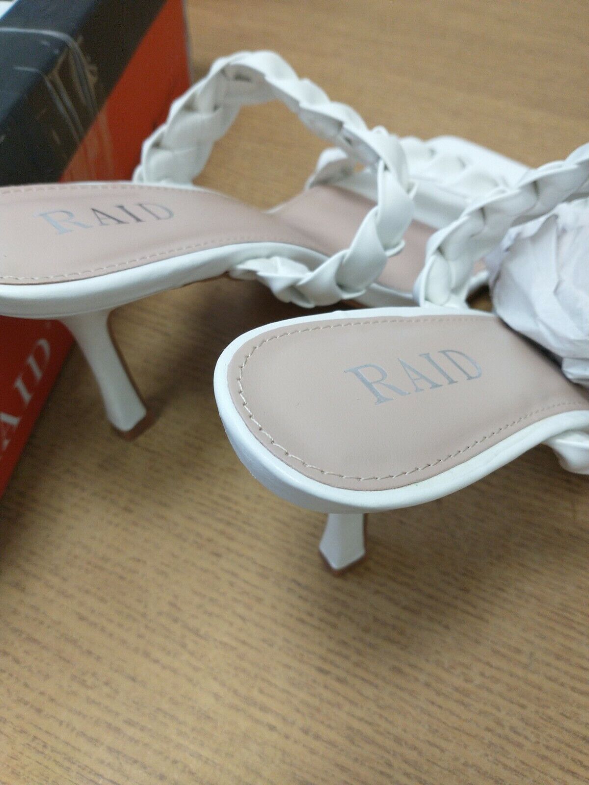 Raid Gemma Mules. White Size 8. New But Box Damaged. Ref Shelf