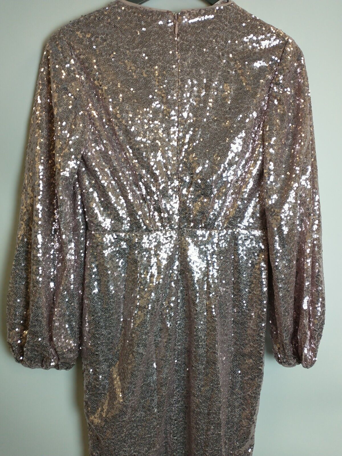 Chi Chi London Long Sleeve Plunge Sequin Midi Dress Pink Size 8 **** V155