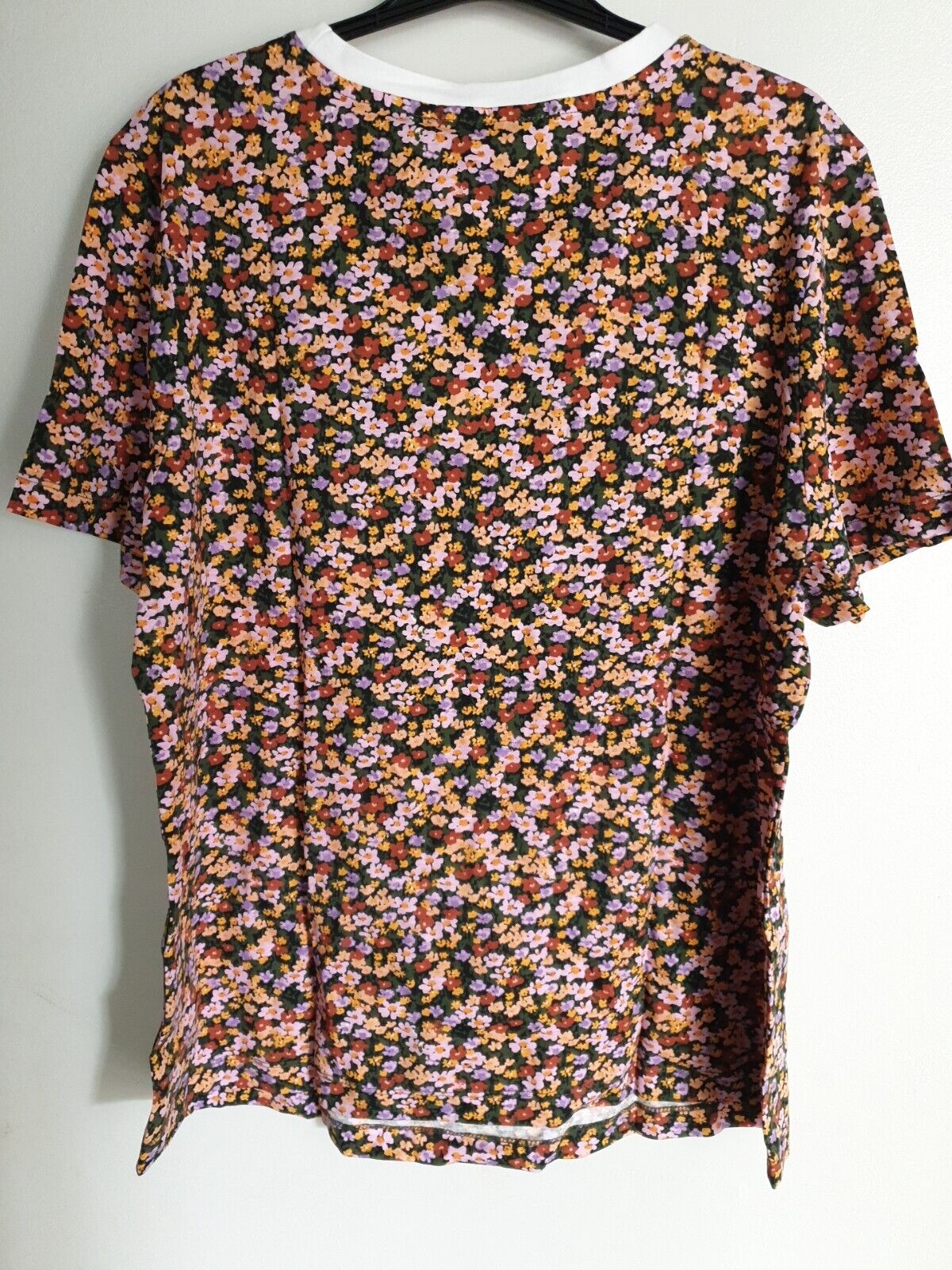 Ditsy Floral Print Tshirt Uk 10  ****Ref V553