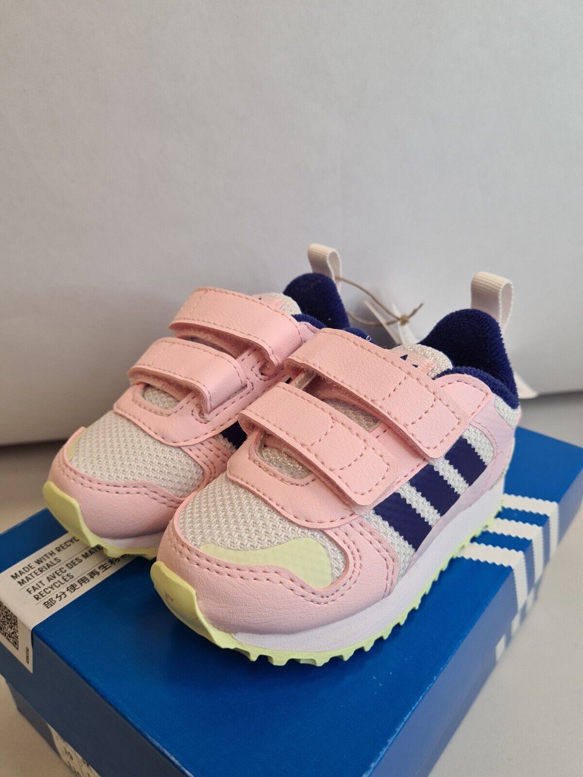 Adidas ZX 700 HD Kids Size UK 3 **** VS2