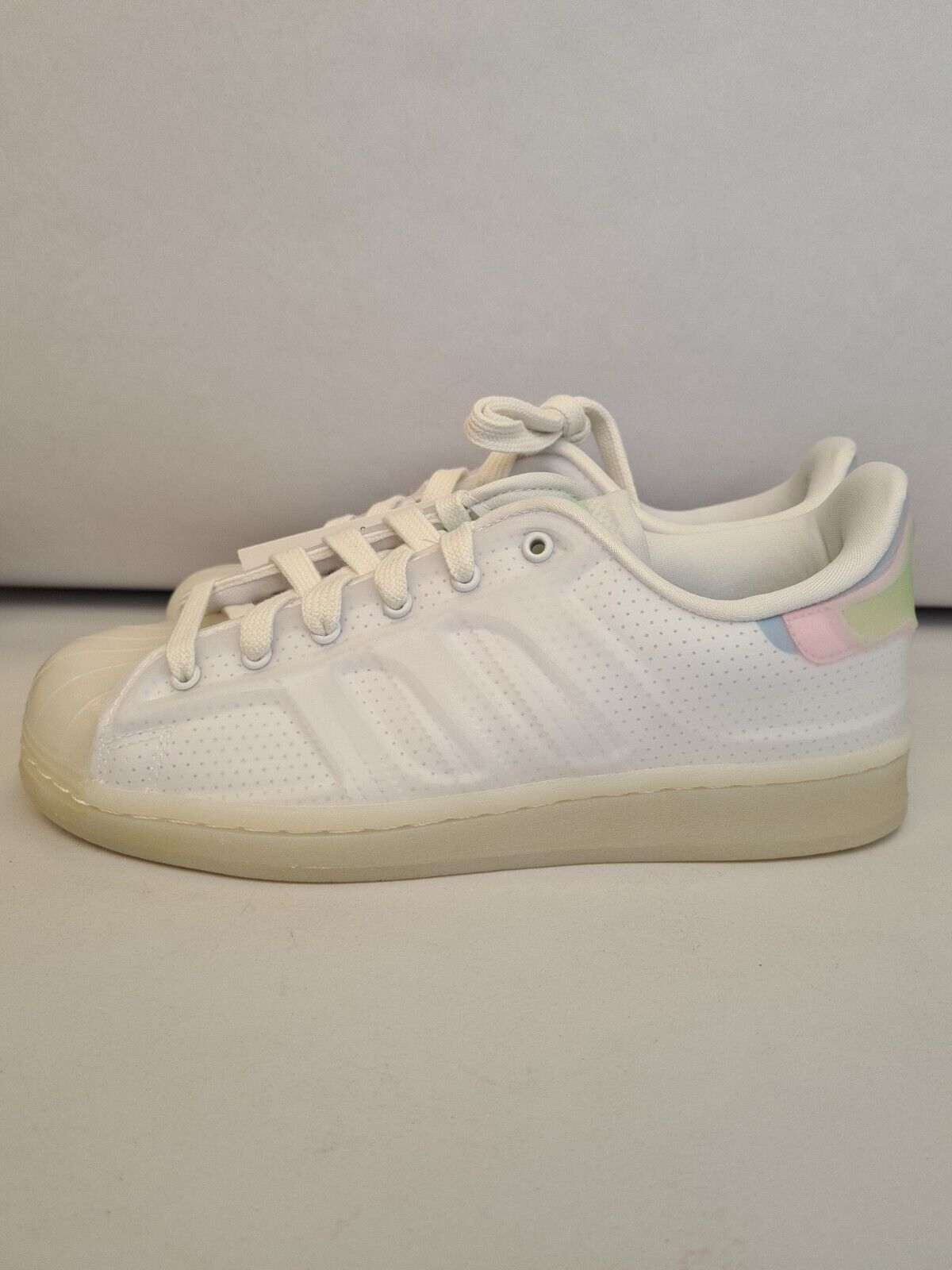 Adidas Superstar White Futureshell Womens Size 5 **** VS2