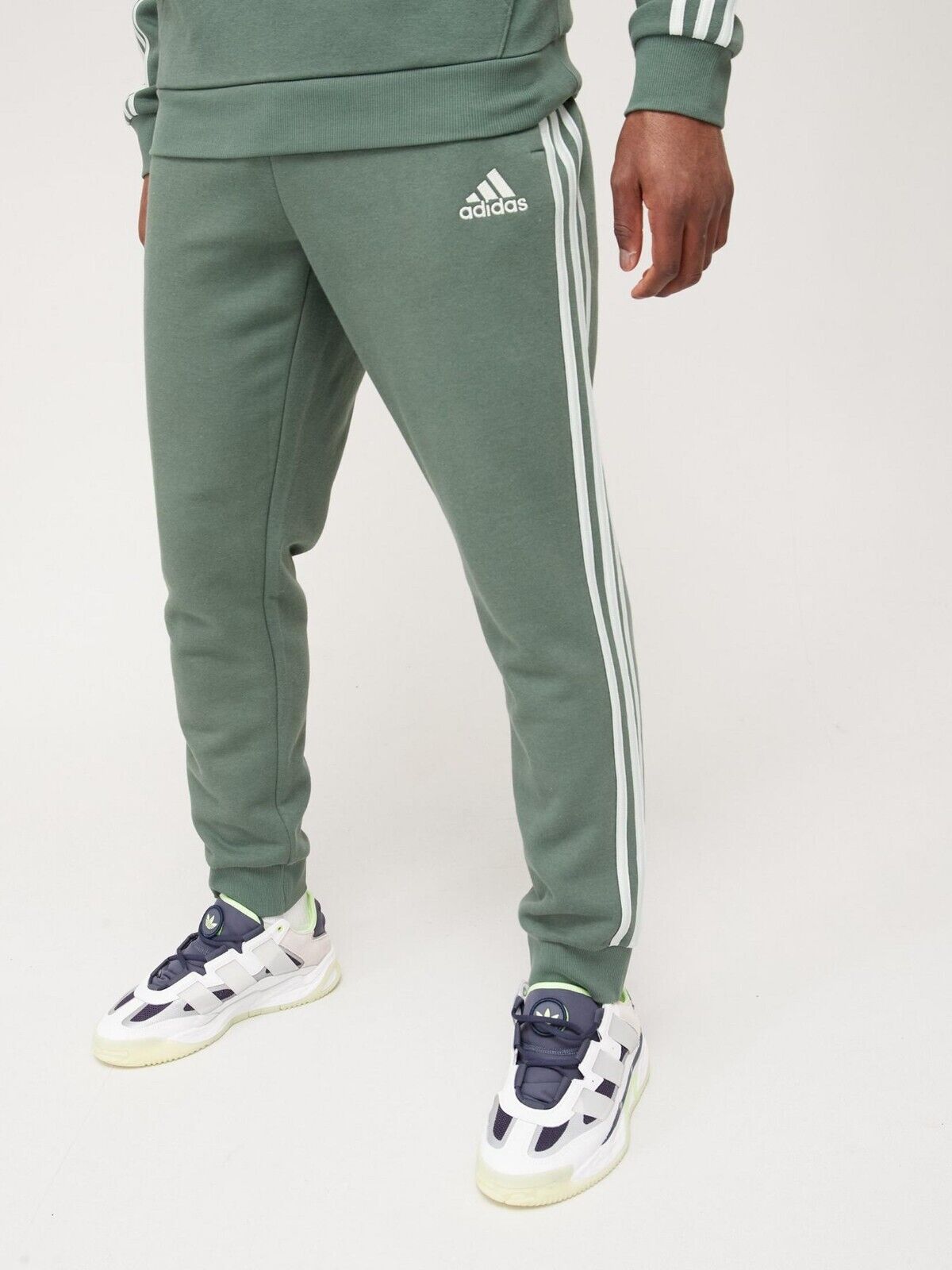 Adidas Originals Adicolor Joggers - Off White. UK 16 **** V497