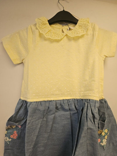 Girls Bodice Denim Dress with Embroidered Bee Size 4-5 Years ** V273