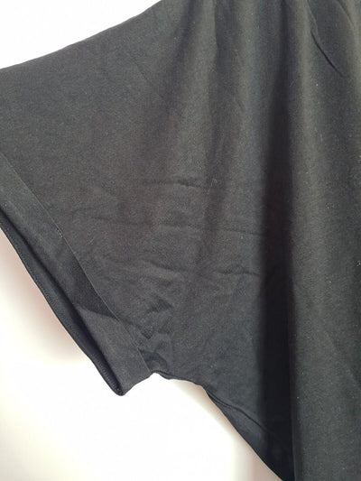 River Island Plus Black Asymmetric T-Shirt Size 18 **** V384