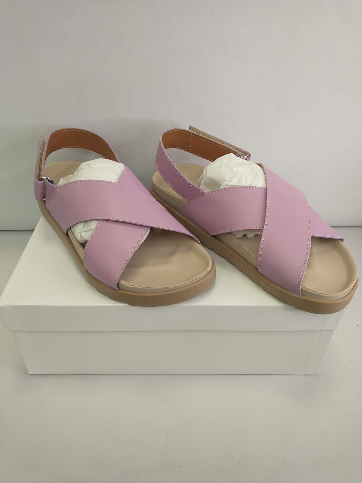 Pieces Leather Flat Sandal - Lavender. Size UK   4. ****Ref VS2