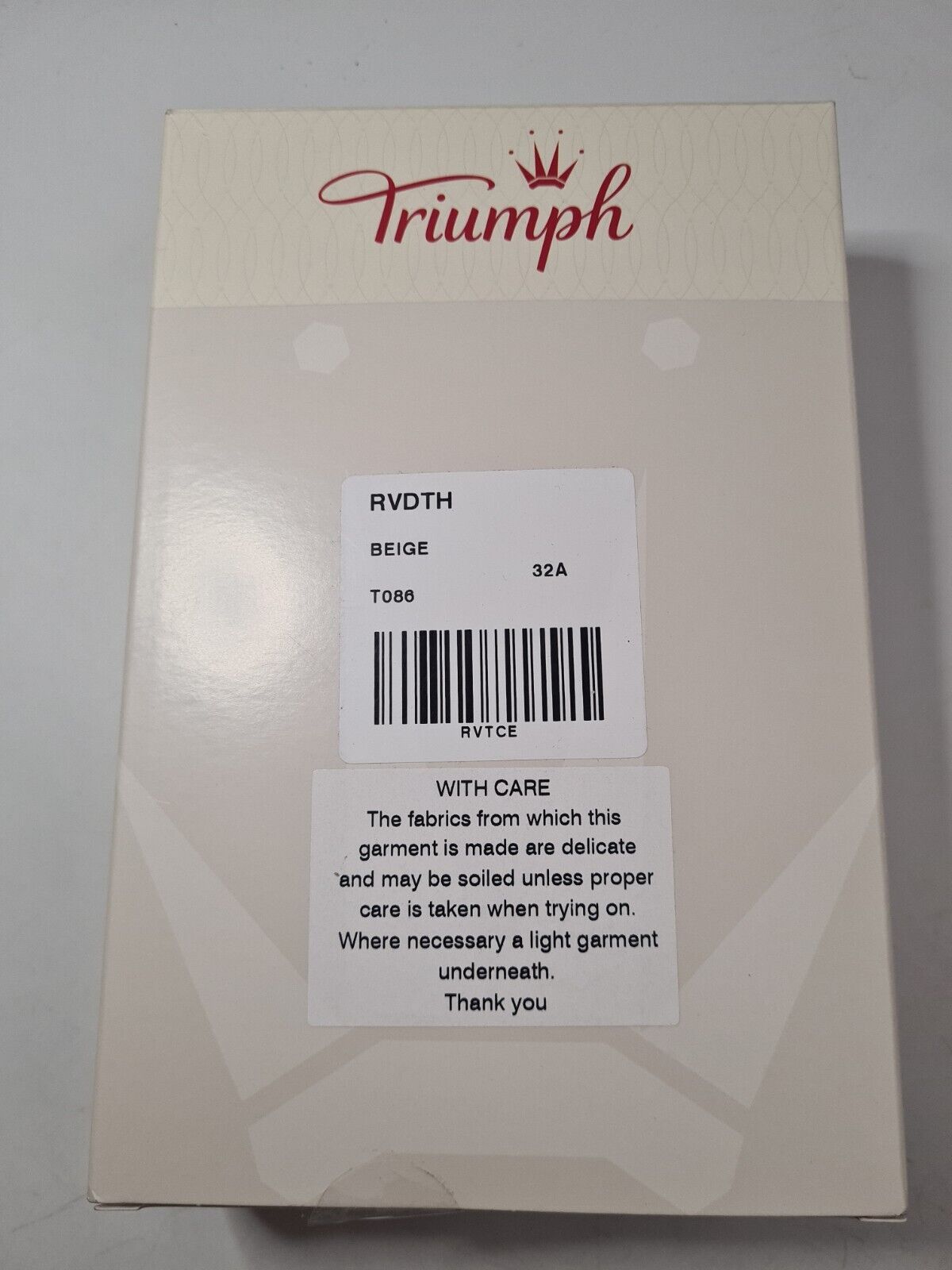 Triumph Body Make Up Soft Touch. Beige. 32A. ****V225