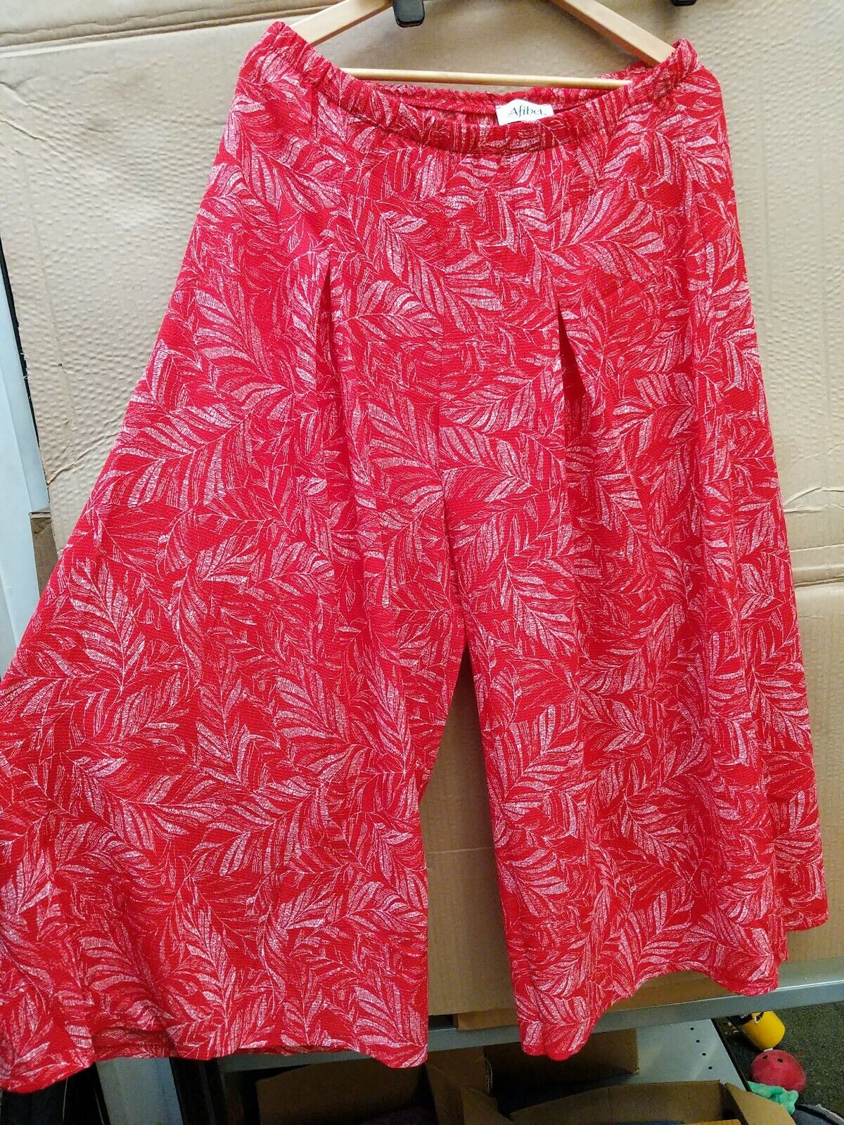 Afibel Women's 3/4 Trousers Red Floral size 2xl  Ref Y13