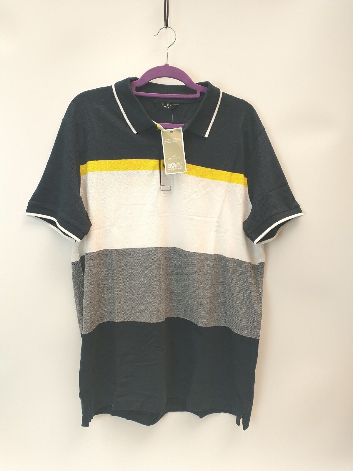 Men's Polo T-Shirt. UK Medium . **** Ref V481