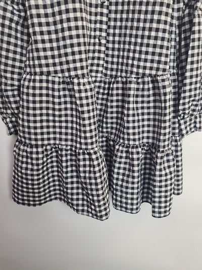 River Island Check Print Tiered Shirt Dress. Black And White Size 6 **** V57