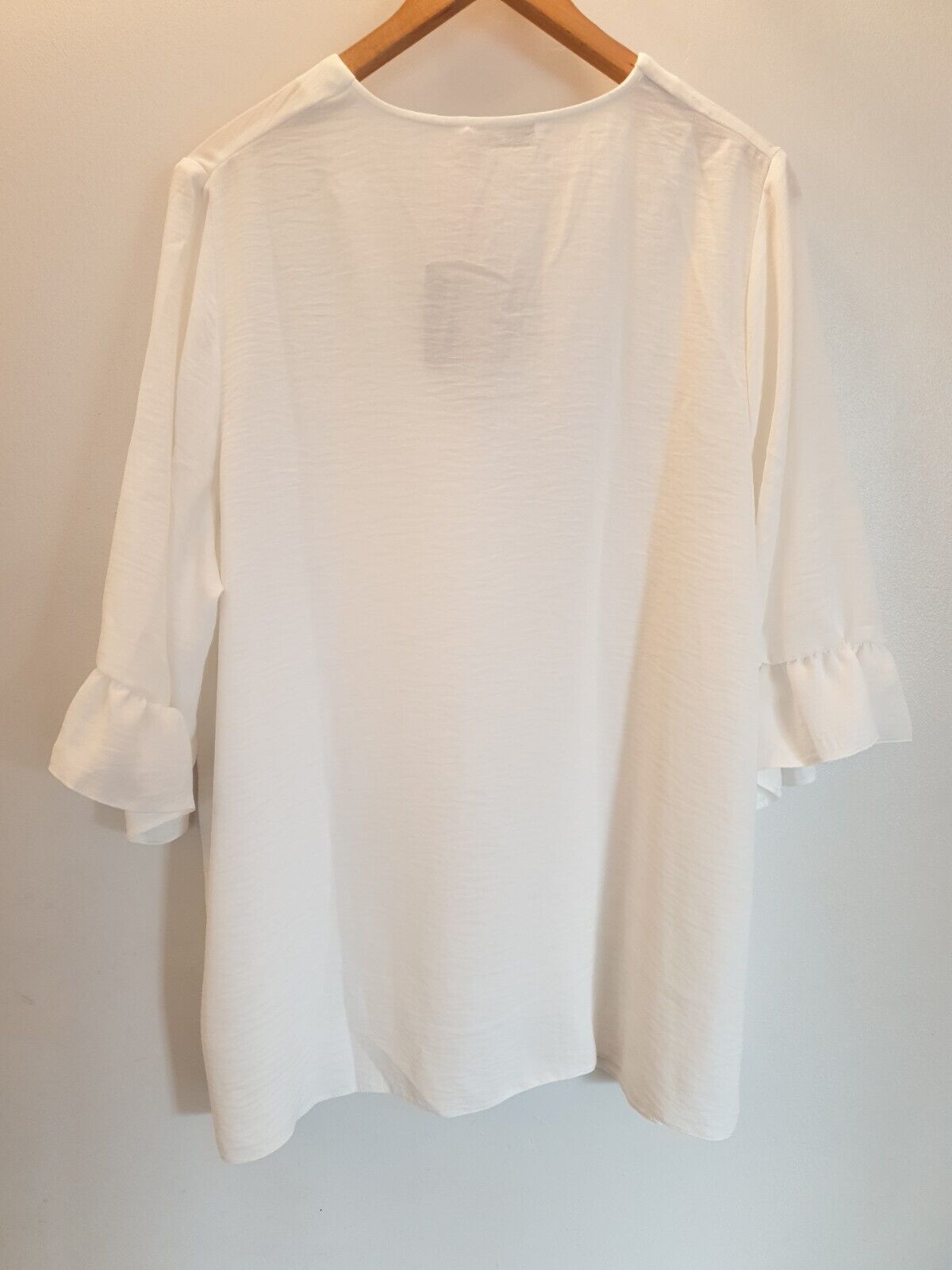 Button Front Angel Sleeve Blouse Ivory Uk22****Ref V363