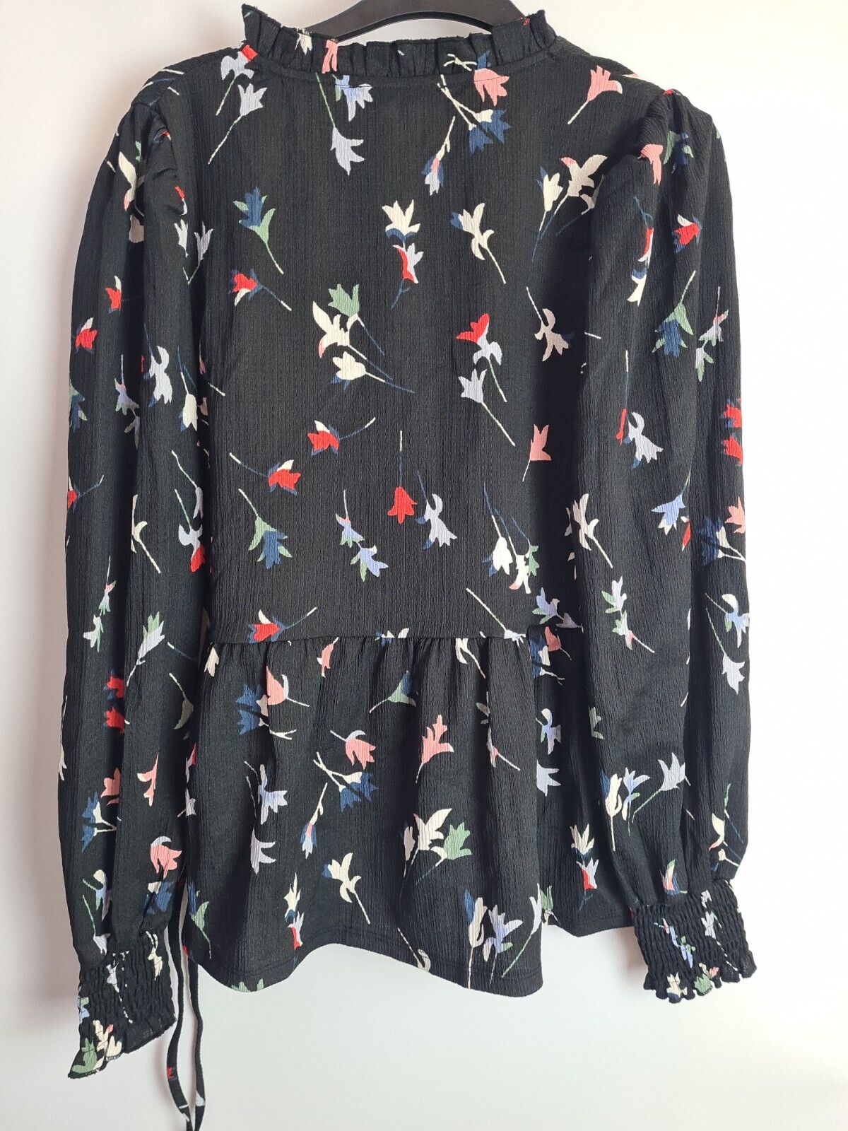 Womens Black Floral Wrap Long Sleeve Top Size 14 **** V456