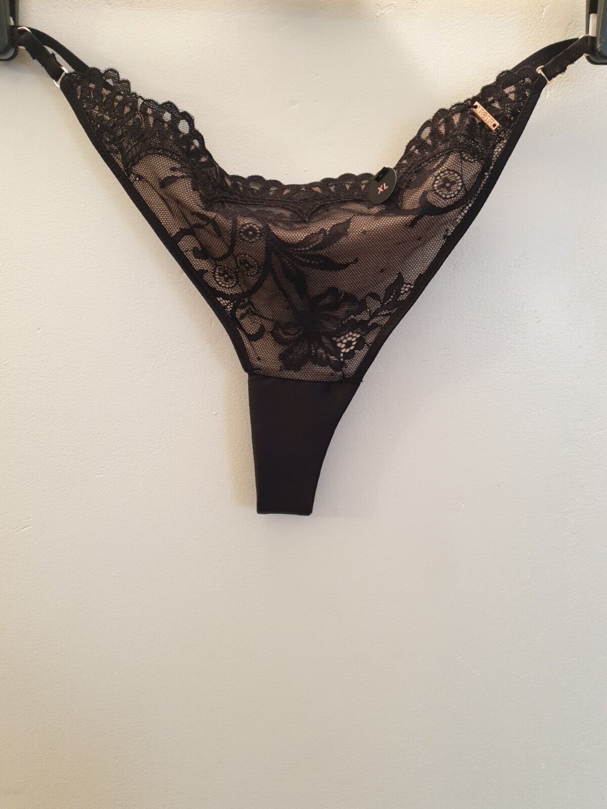 Hunkemoller Helena String Black UkXL****Ref V363