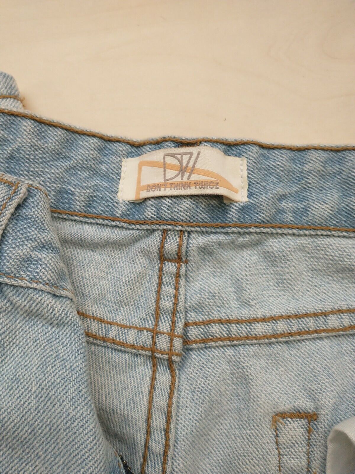 Don't Think Twice Ladies Emma Core Mom Jeans Size 10 BNWT Ref A22